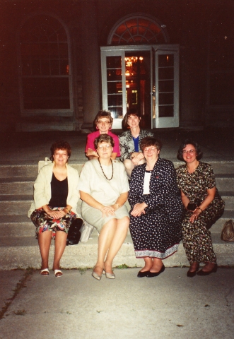 1991 Reunion:  Jan, Pat, Cindy, Moe, Marsha & Kathy outside Drawing Room.